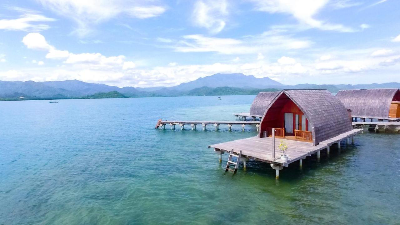 Andreas Resort Sukajaya Exterior photo